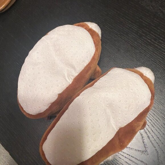 CHRISTMAS HOLIDAY RUDOLPH the red nosed reindeer baby slippers 6-12 months - Picture 2 of 3